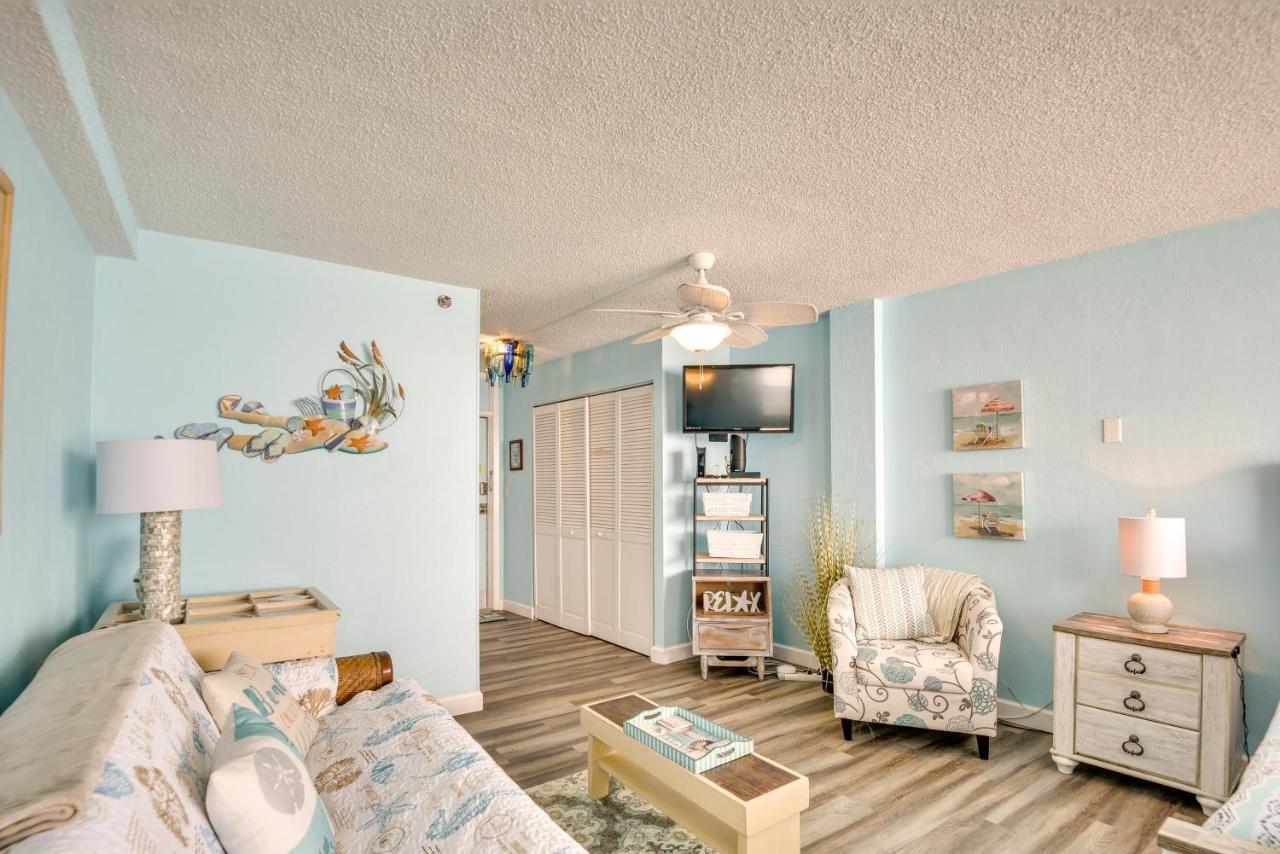 Updated Daytona Beach Oceanfront Studio! Exterior photo
