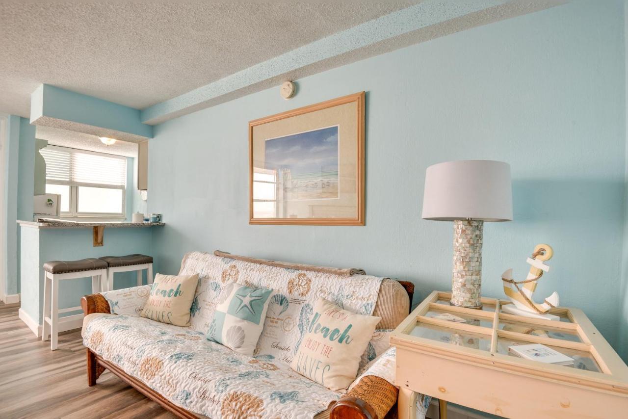 Updated Daytona Beach Oceanfront Studio! Exterior photo