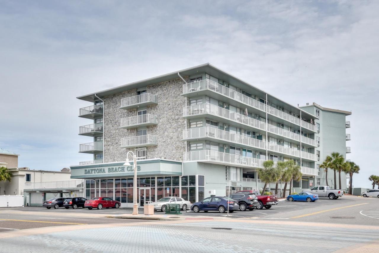 Updated Daytona Beach Oceanfront Studio! Exterior photo