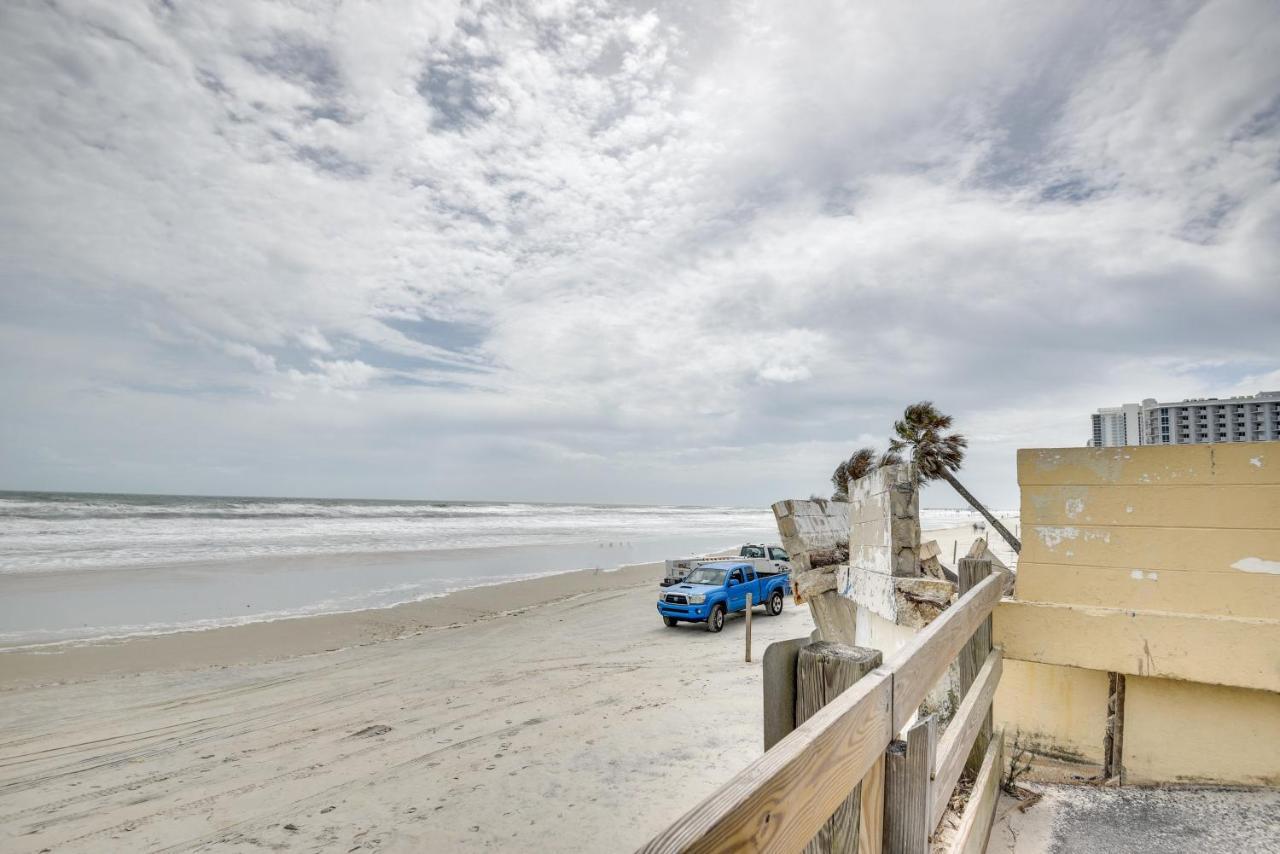 Updated Daytona Beach Oceanfront Studio! Exterior photo